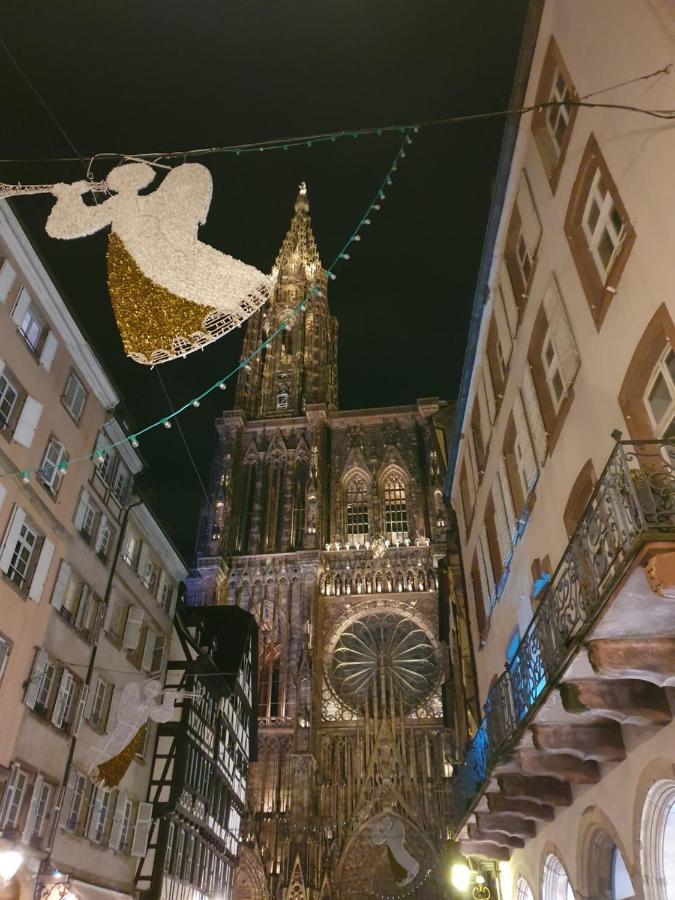 Face à La Cathédrale Strasbourg